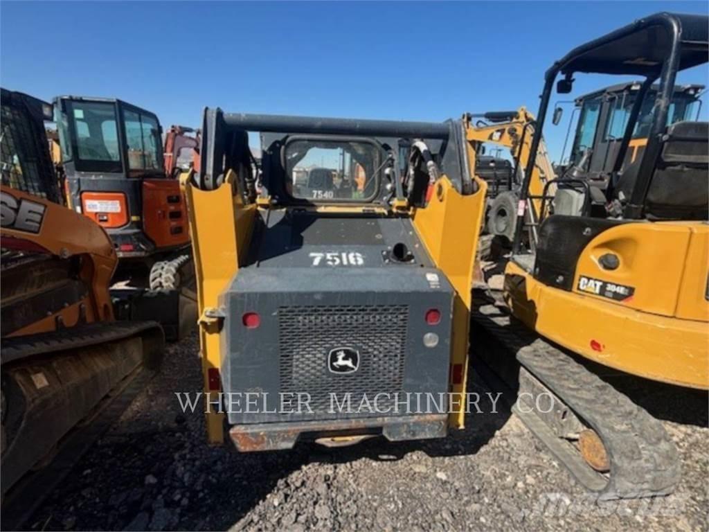 John Deere 318G SSL Φορτωτάκια