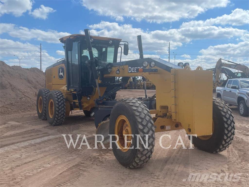 John Deere 670 Γκρέιντερς