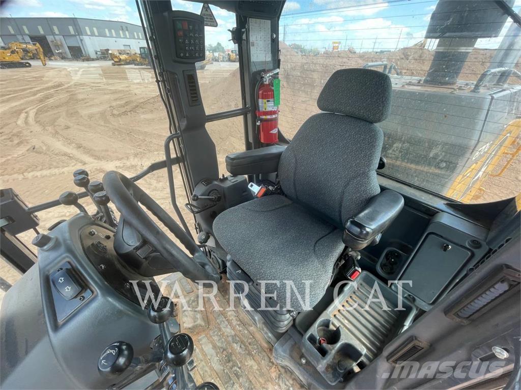 John Deere 670 Γκρέιντερς