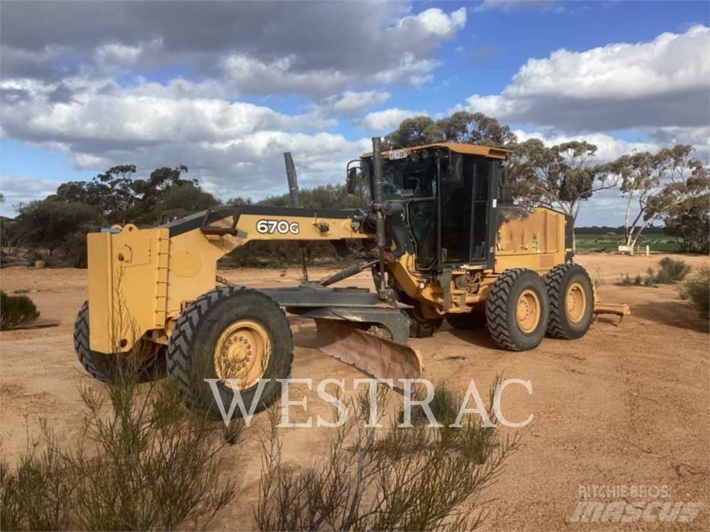 John Deere 670G Γκρέιντερς