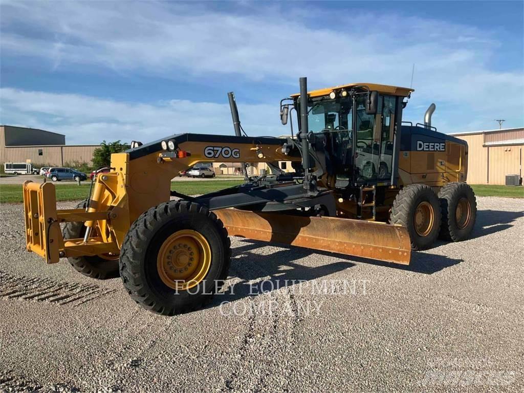 John Deere 670G Γκρέιντερς