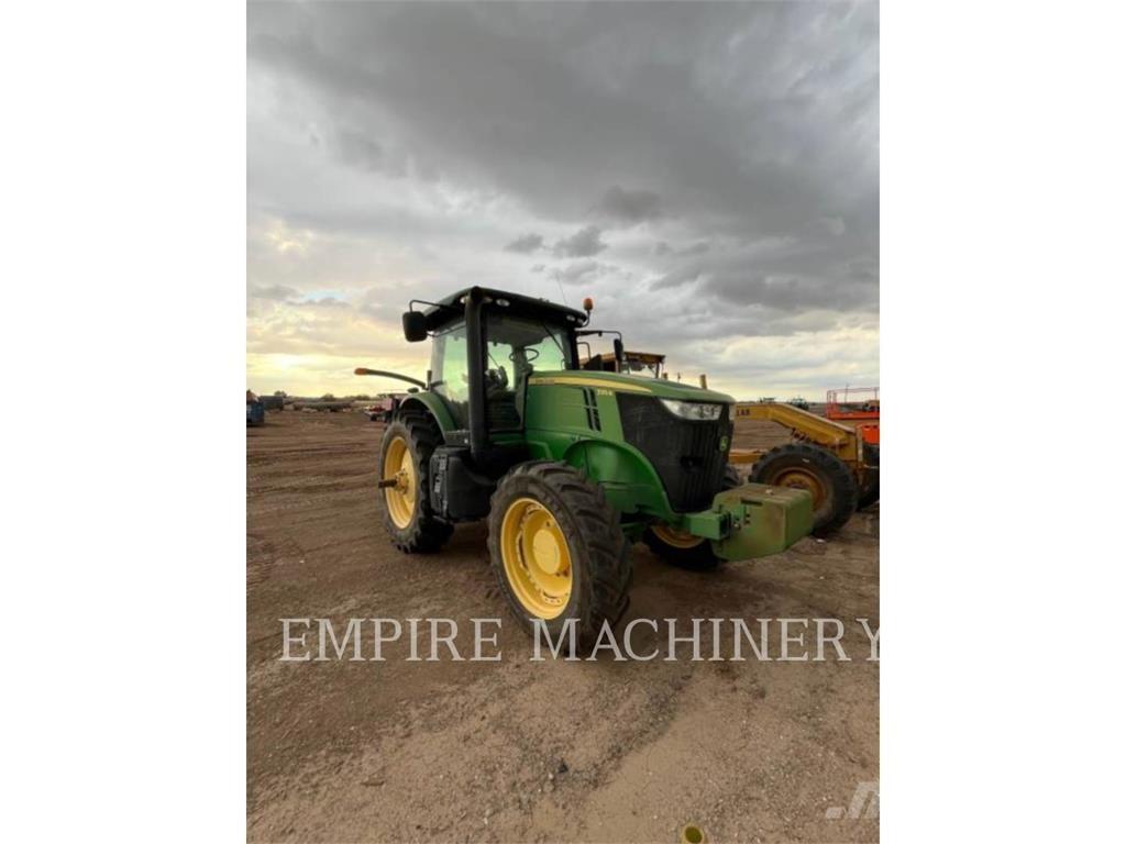 John Deere 7215R Τρακτέρ