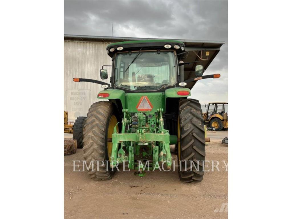 John Deere 7215R Τρακτέρ
