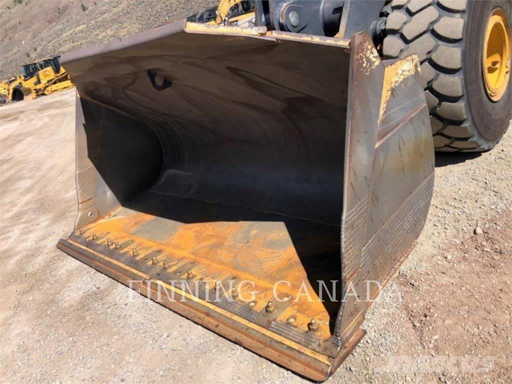 John Deere 824K Φορτωτές με λάστιχα (Τροχοφόροι)