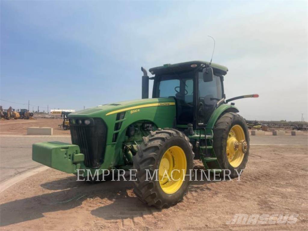 John Deere 8320R Τρακτέρ