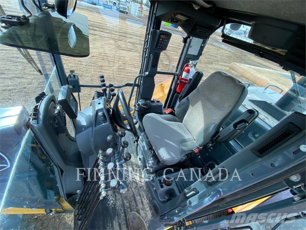 John Deere 870G Γκρέιντερς