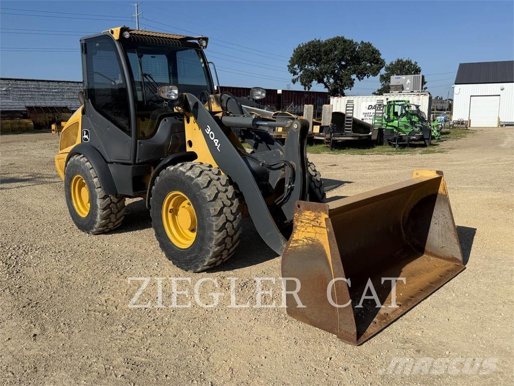 John Deere & CO. 304L Φορτωτές με λάστιχα (Τροχοφόροι)