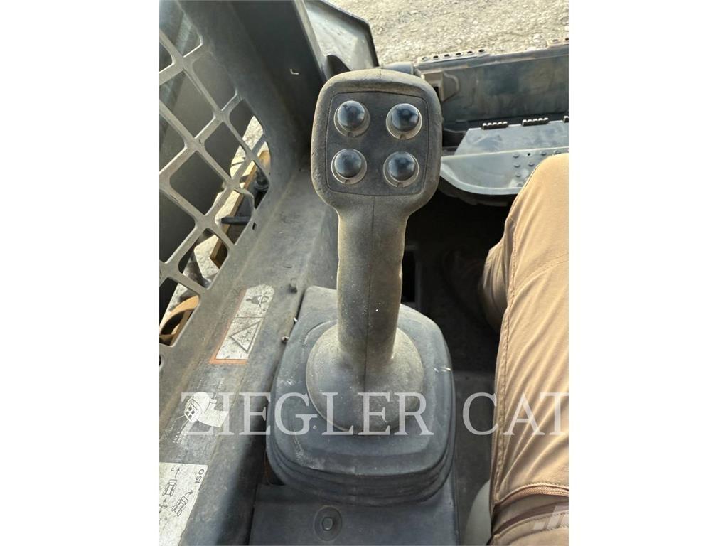 John Deere & CO. 320 D Φορτωτάκια