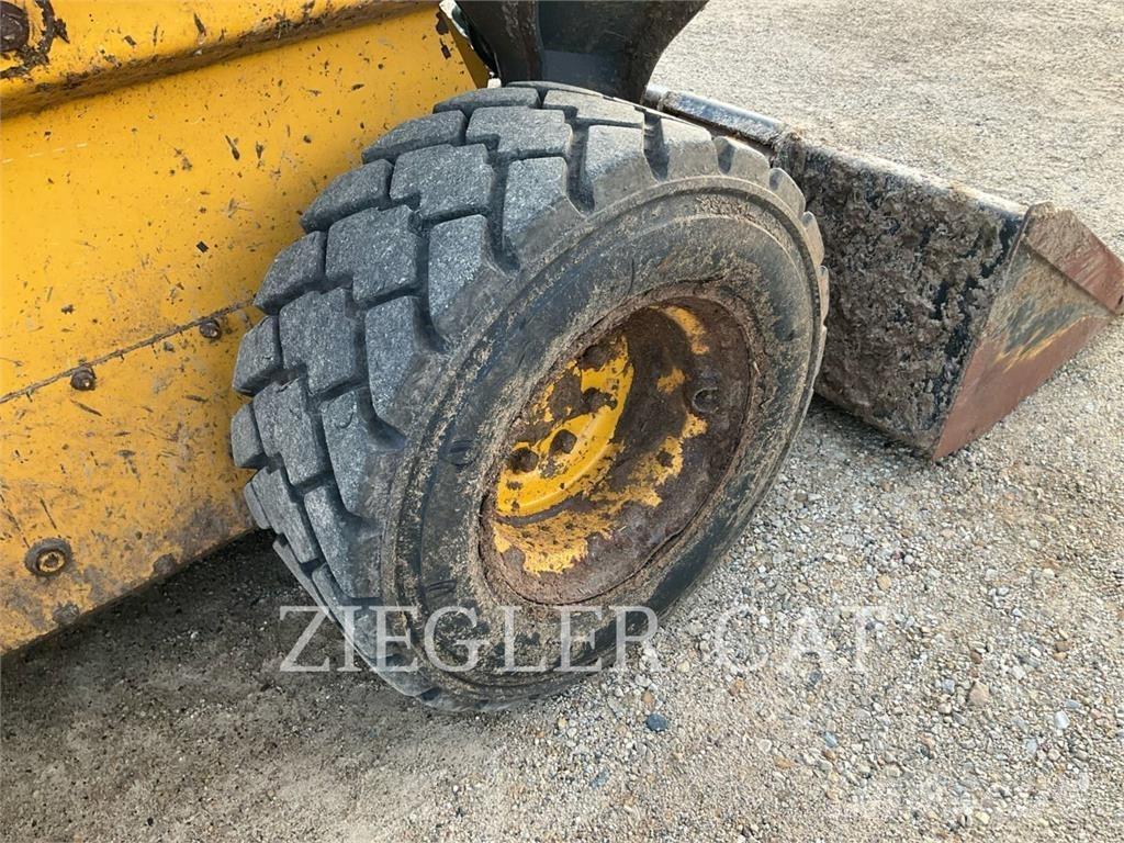 John Deere & CO. 330G Φορτωτές με ερπύστριες