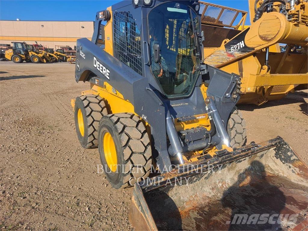John Deere & CO. 332G Φορτωτάκια