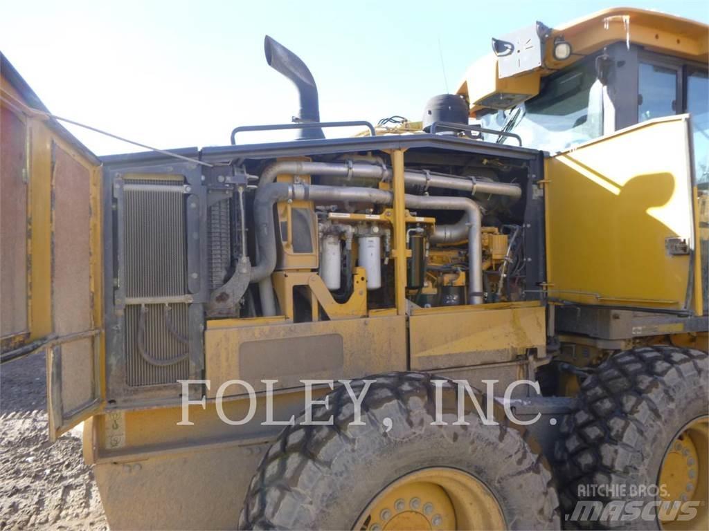 John Deere & CO. 672G Γκρέιντερς