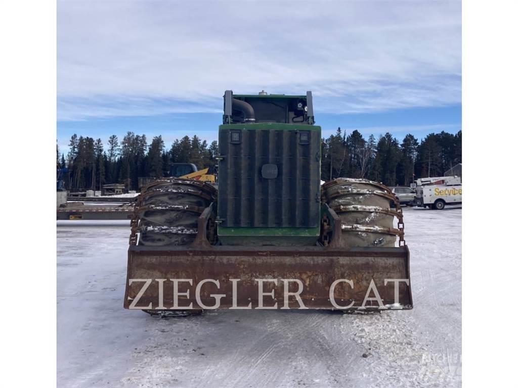 John Deere & CO. 748L Τρακτέρ δασοπονίας