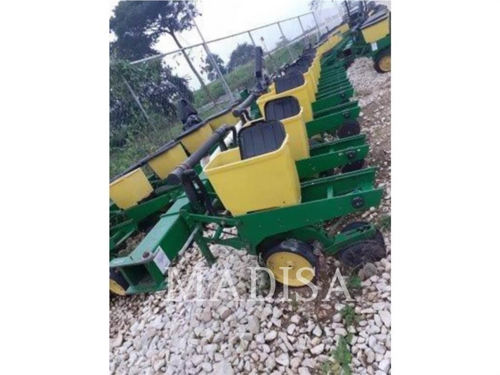 John Deere EMERGE Θεριζοαλωνιστικές μηχανές