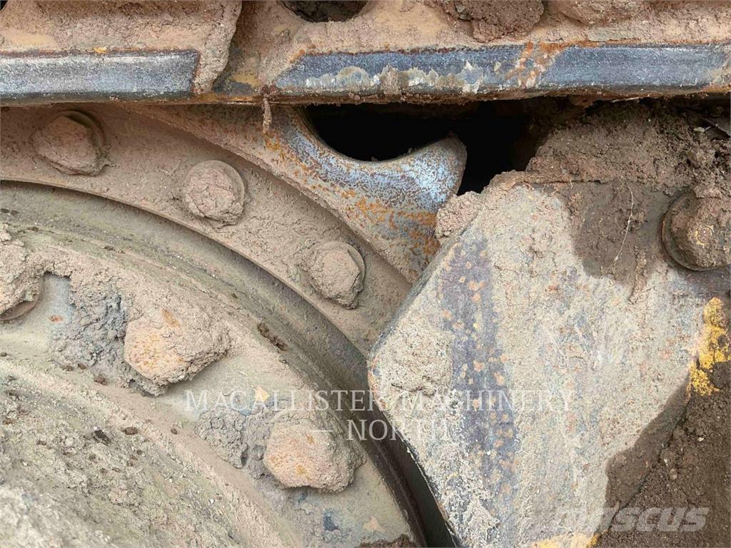 Komatsu D39EX-24 Μπουλντόζες με ερπύστριες