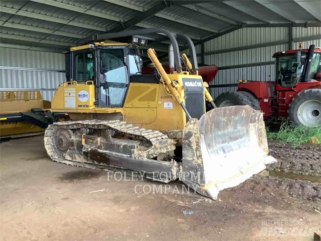 Komatsu D65EX17 Μπουλντόζες με ερπύστριες