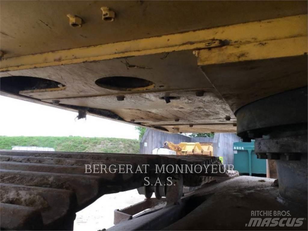 Komatsu HB215LC Εκσκαφείς με ερπύστριες