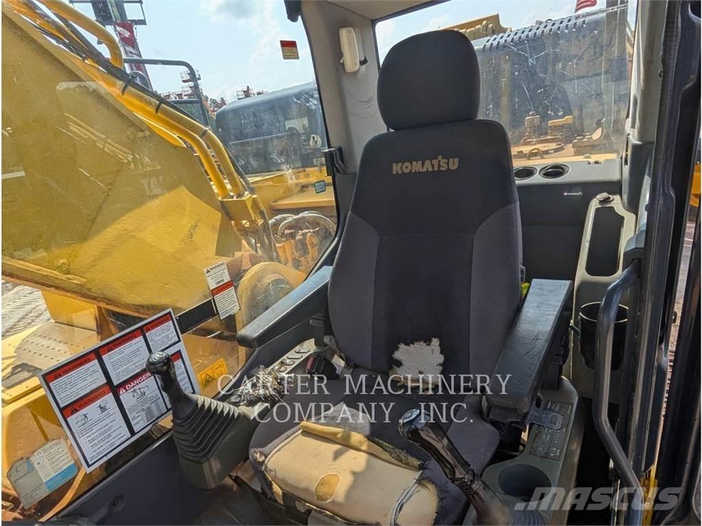 Komatsu PC490 Εκσκαφείς με ερπύστριες