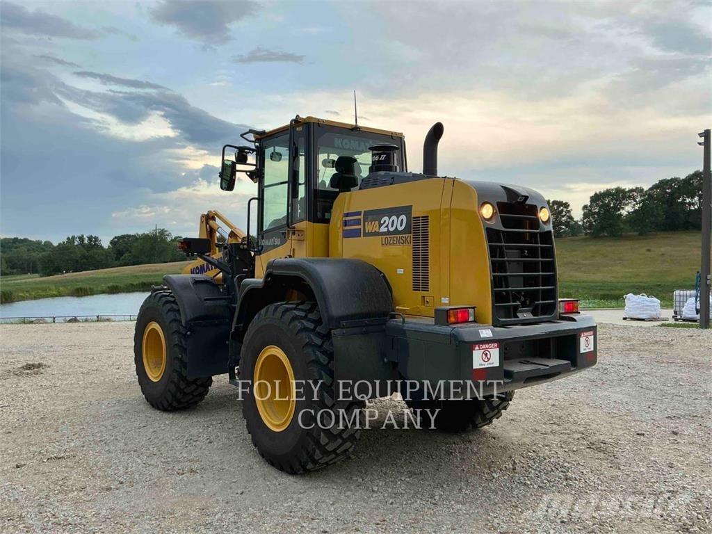 Komatsu WA200-8 Φορτωτές με λάστιχα (Τροχοφόροι)