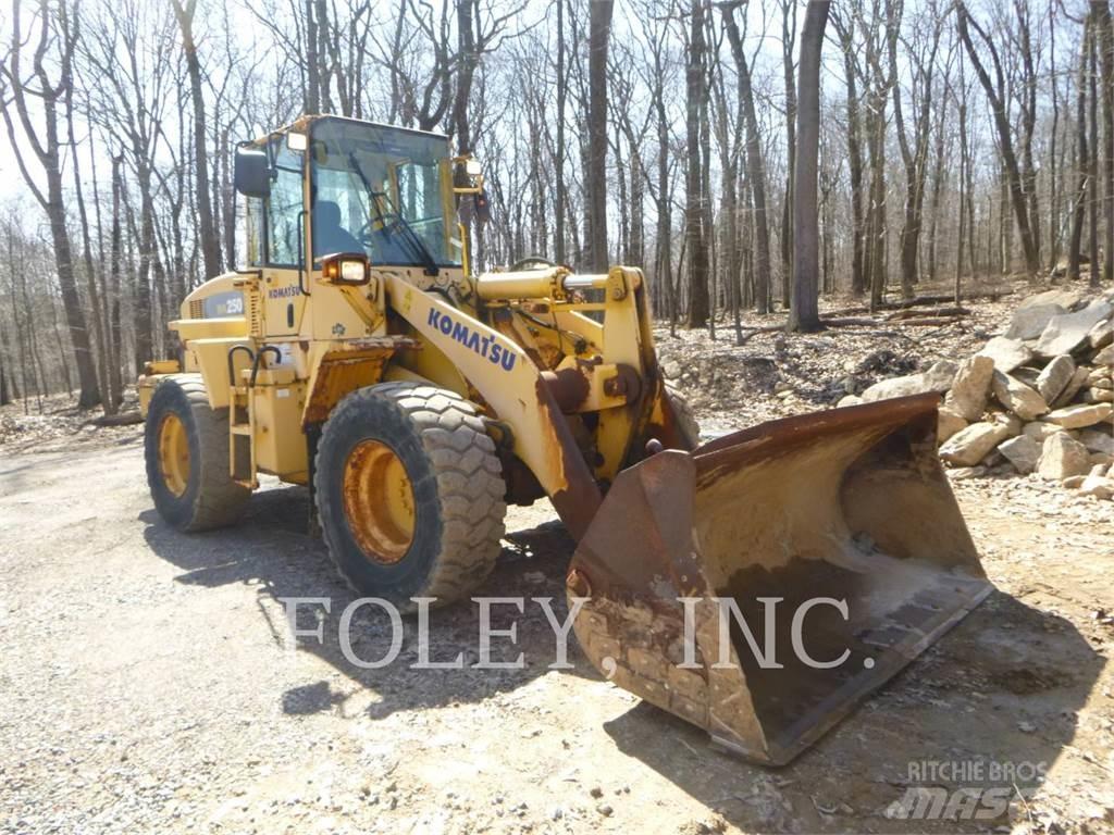 Komatsu WA250-5 Φορτωτές με λάστιχα (Τροχοφόροι)