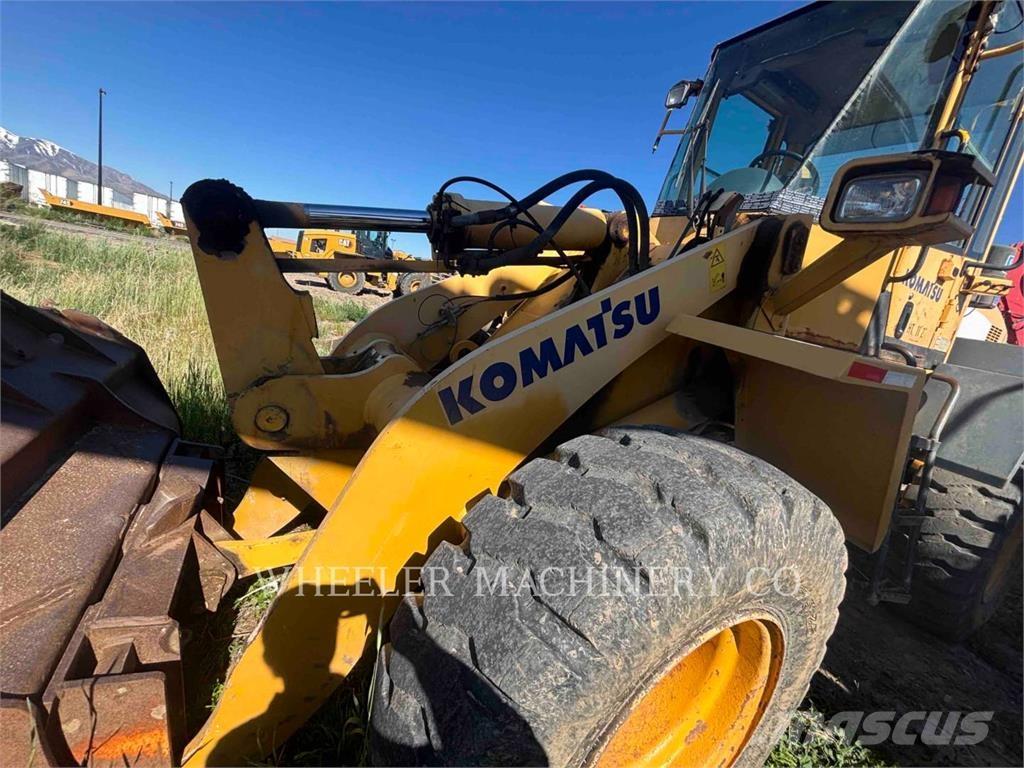 Komatsu WA250-5L Φορτωτές με λάστιχα (Τροχοφόροι)