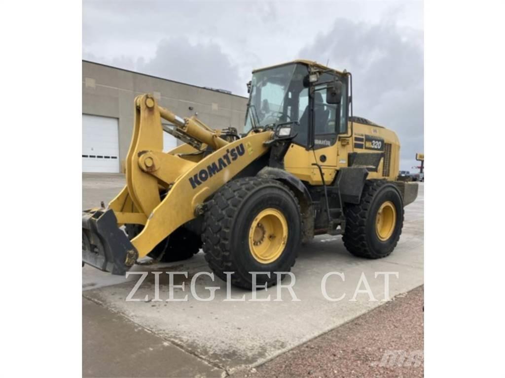 Komatsu WA320 Φορτωτές με λάστιχα (Τροχοφόροι)