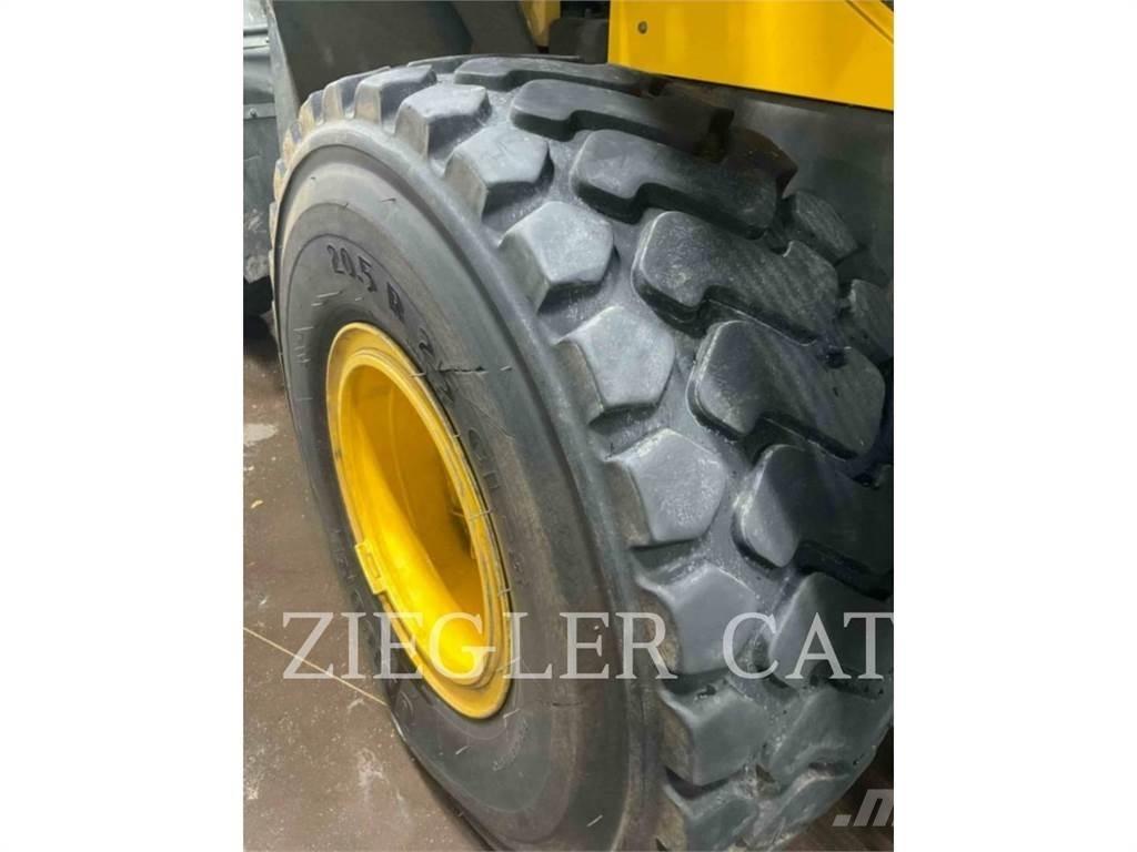 Komatsu WA320 Φορτωτές με λάστιχα (Τροχοφόροι)