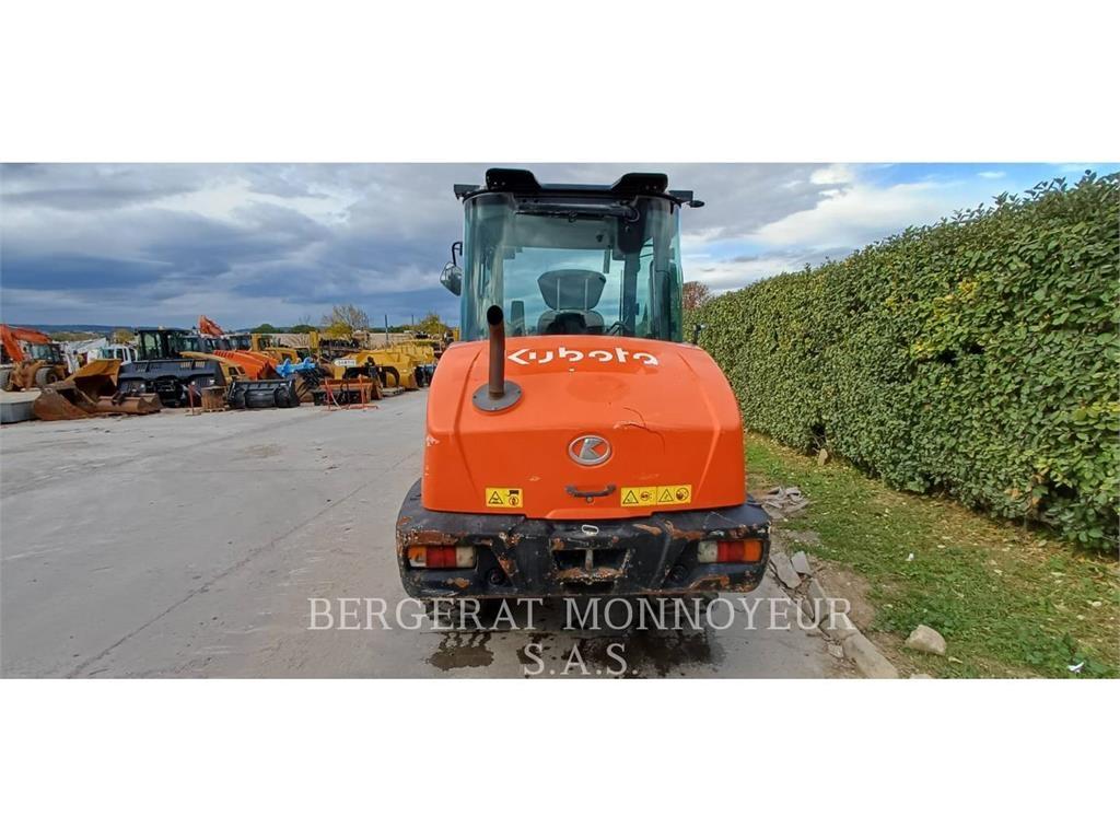Kubota R065 Φορτωτές με λάστιχα (Τροχοφόροι)