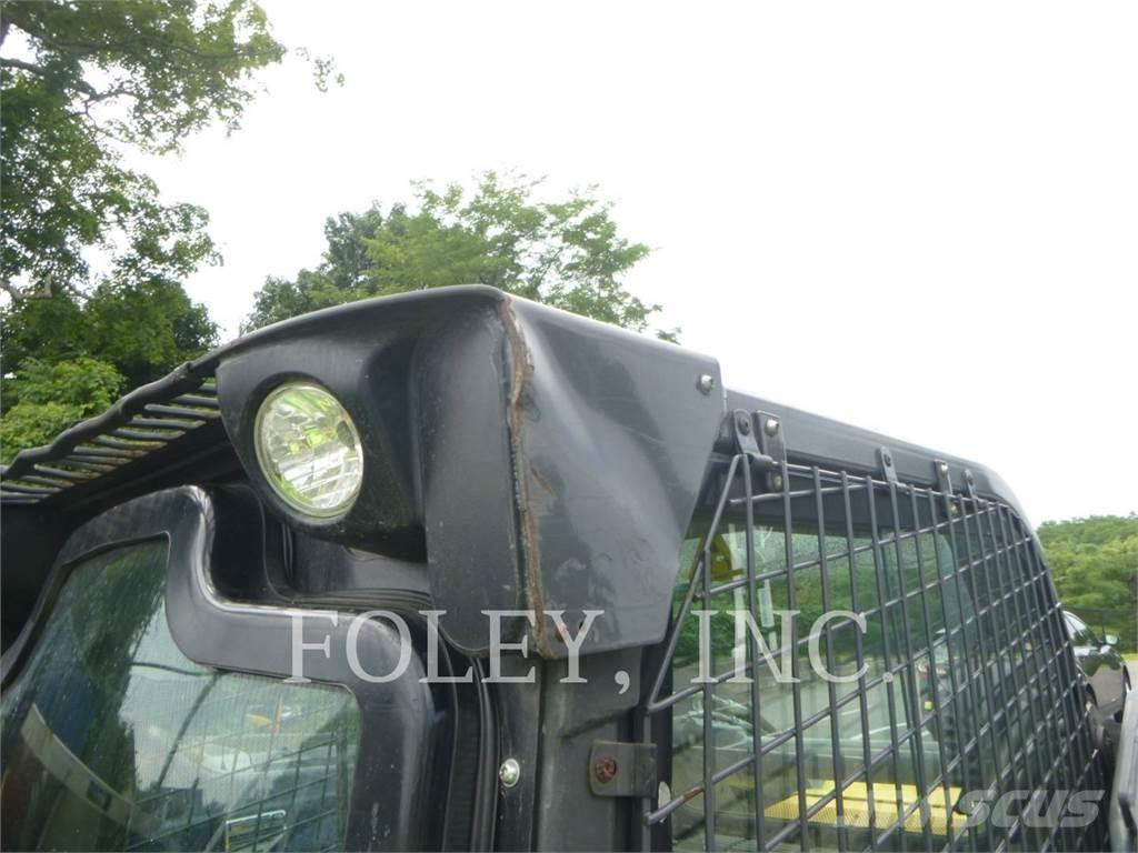 New Holland L228 Φορτωτάκια