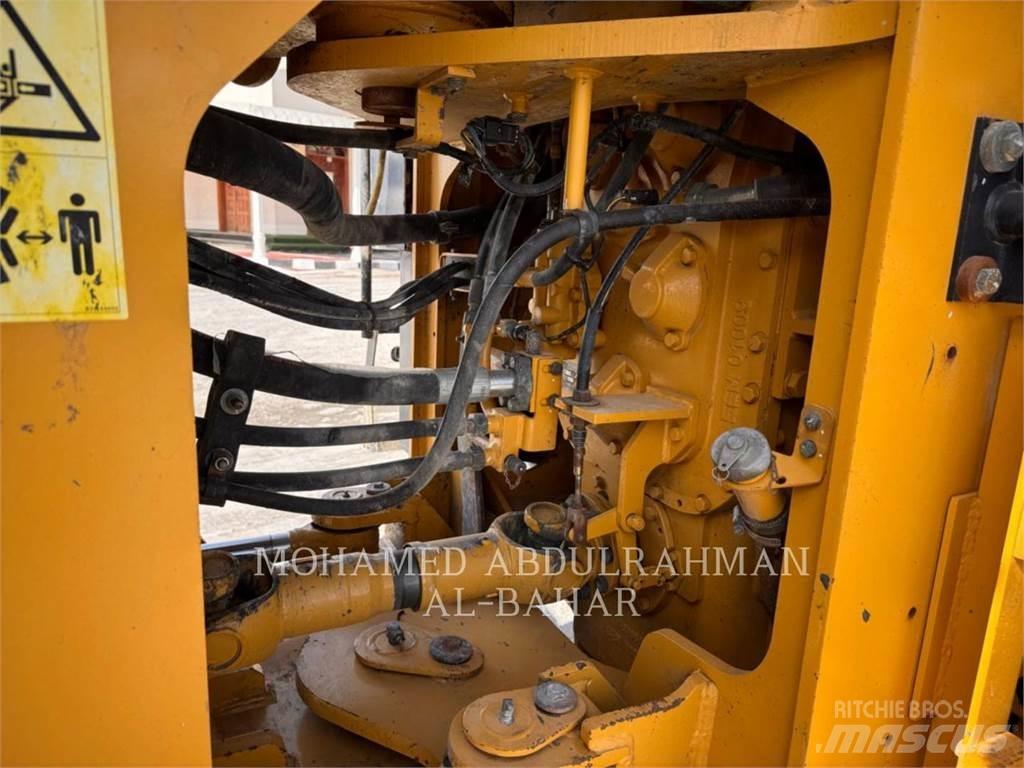 SEM MACHINERY SEM660D Φορτωτές με λάστιχα (Τροχοφόροι)