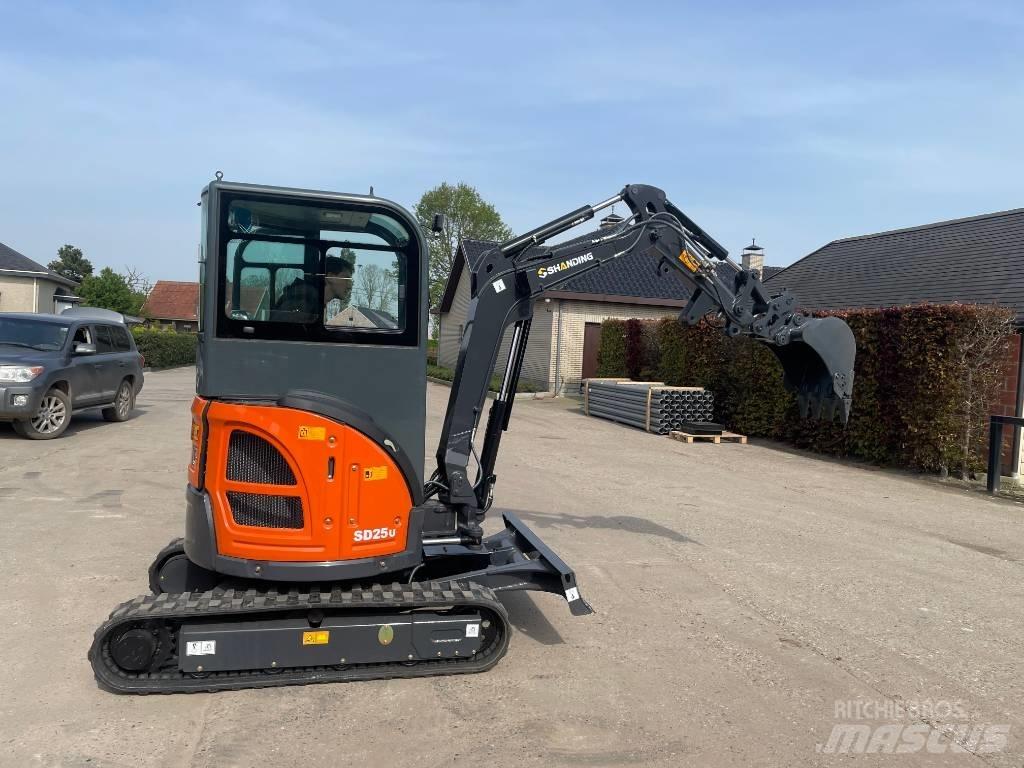 Shantui sd 25 u Εκσκαφάκι (διαβολάκι) < 7t