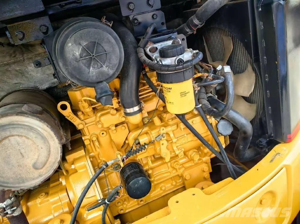 CAT 304 Εκσκαφάκι (διαβολάκι) < 7t