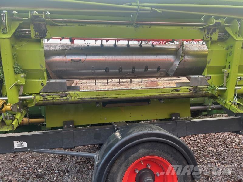 CLAAS LEXION 5400 Θεριζοαλωνιστικές μηχανές