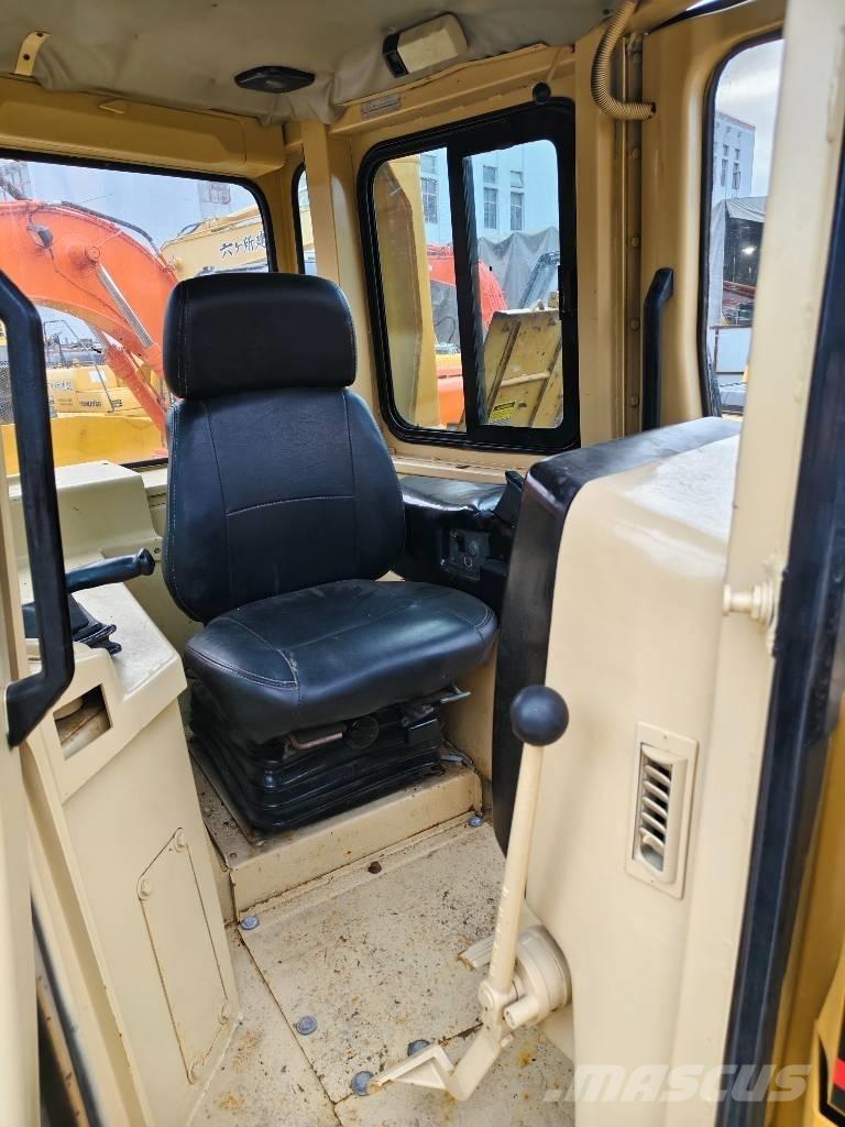 CAT D 7 R Μπουλντόζες με ερπύστριες