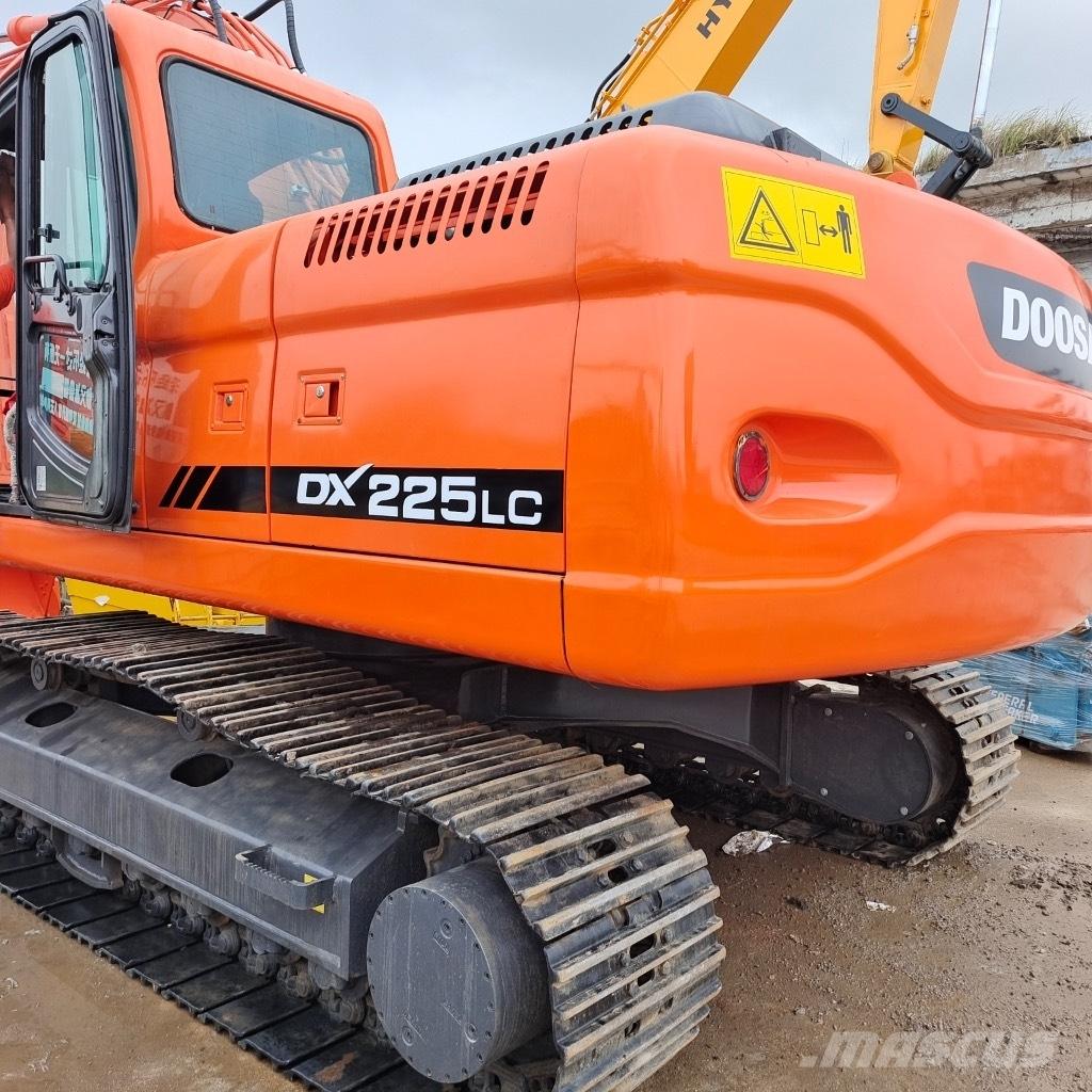 Doosan DX 225LC-9C Εκσκαφείς με ερπύστριες