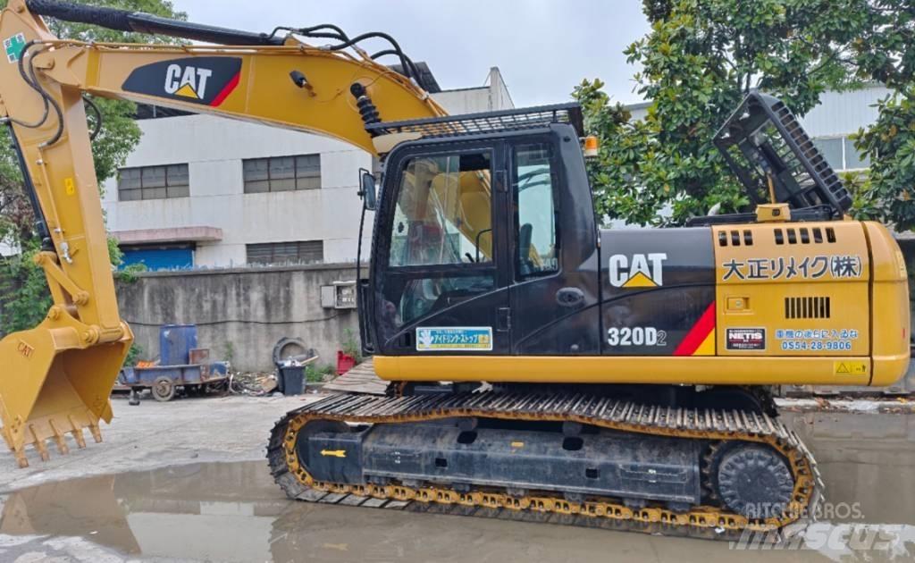 CAT 320 D2 Εκσκαφείς με ερπύστριες