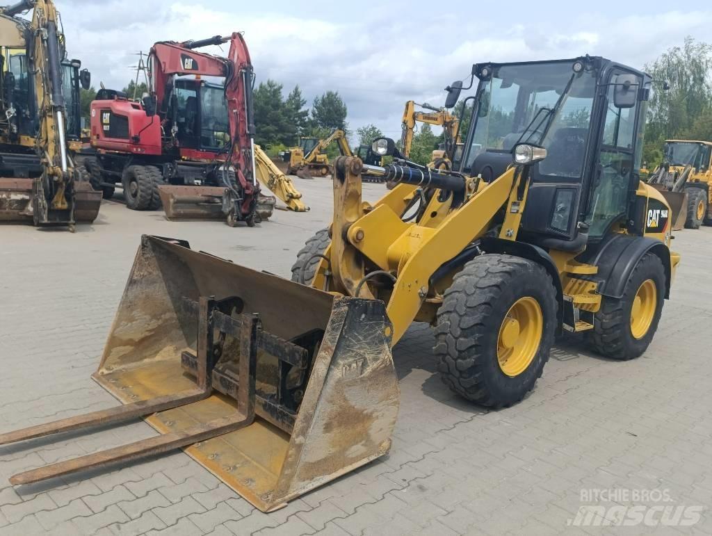 CAT 908 M Φορτωτές με λάστιχα (Τροχοφόροι)