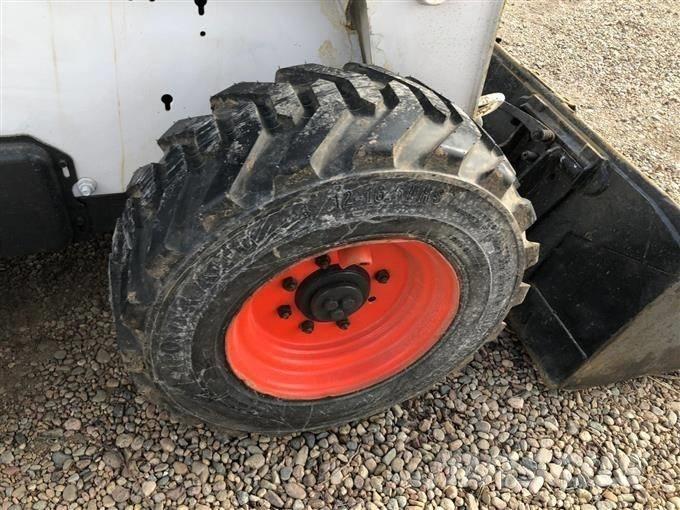 Bobcat S 300 Φορτωτάκια