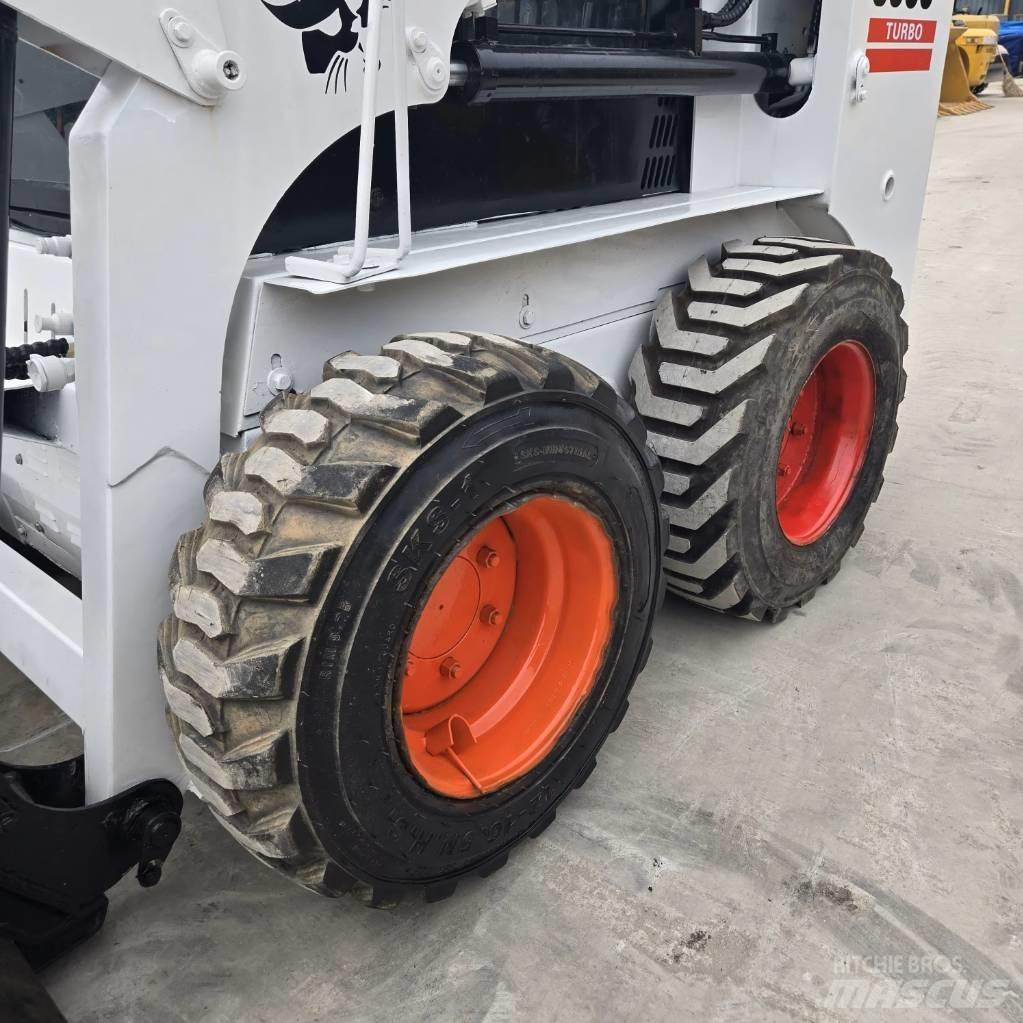 Bobcat S 300 Φορτωτάκια