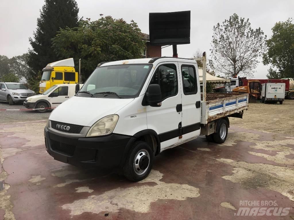 Iveco Daily 35-110 Φορτηγά Κόφα