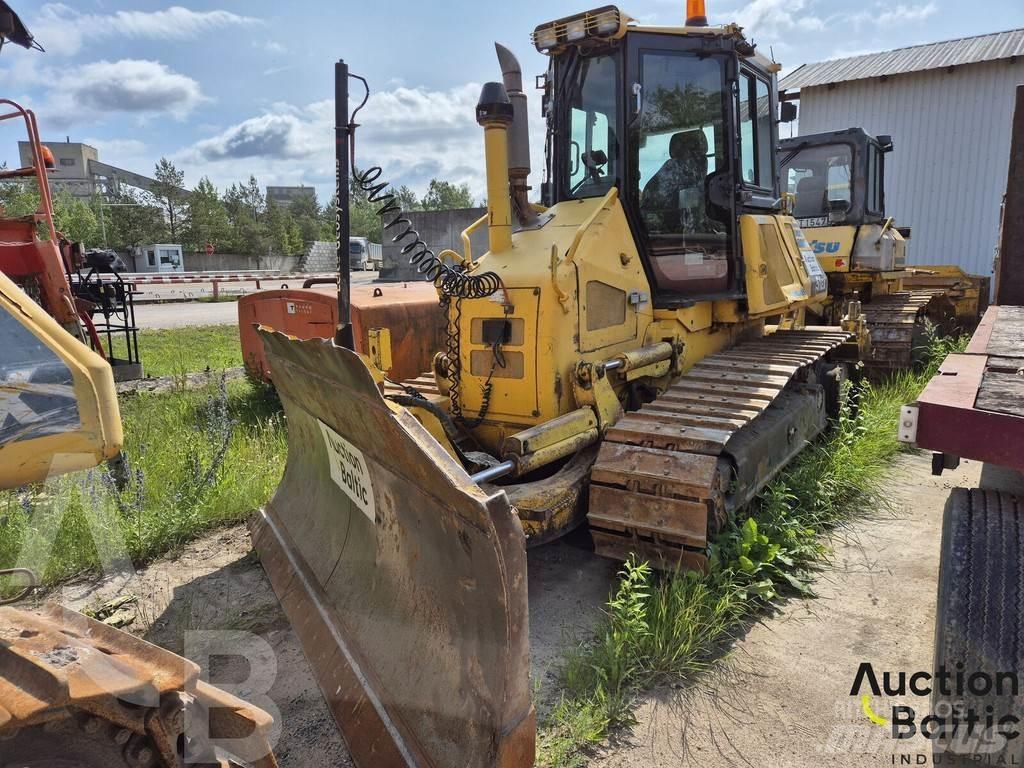 Komatsu D51EX-22 Μπουλντόζες με ερπύστριες