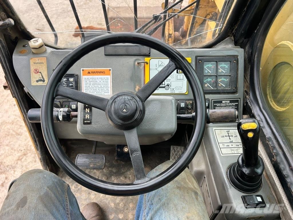 CAT TH 62 Τηλεσκοπικοί ανυψωτές