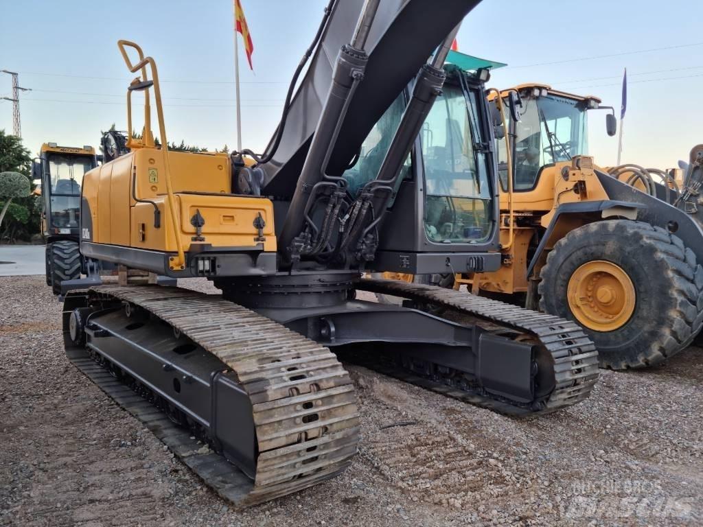 Volvo EC 240 C Εκσκαφείς με ερπύστριες