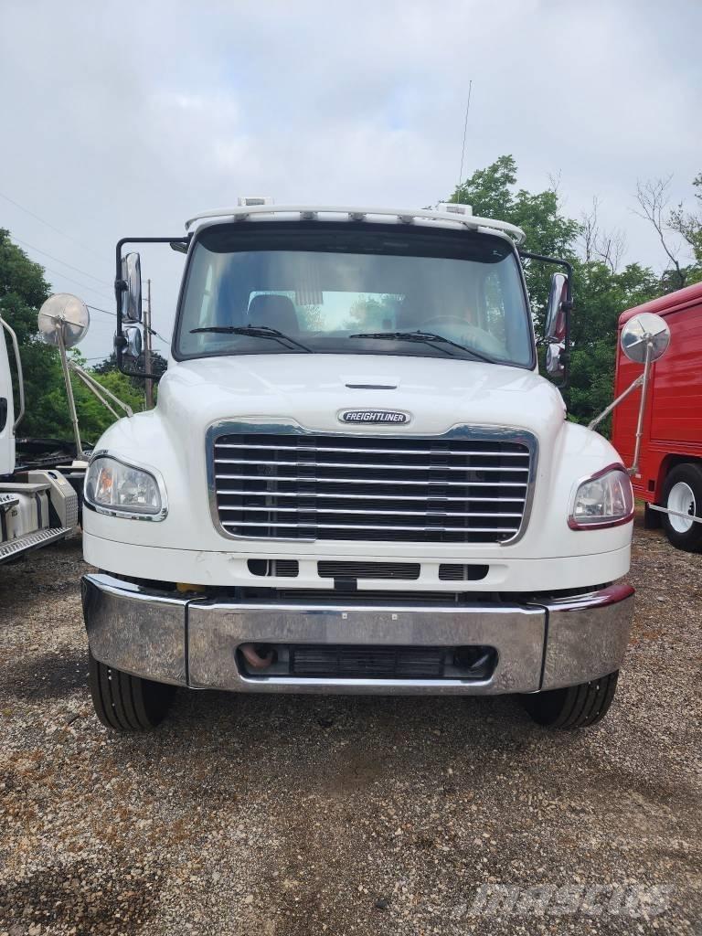 Freightliner M2 Τράκτορες