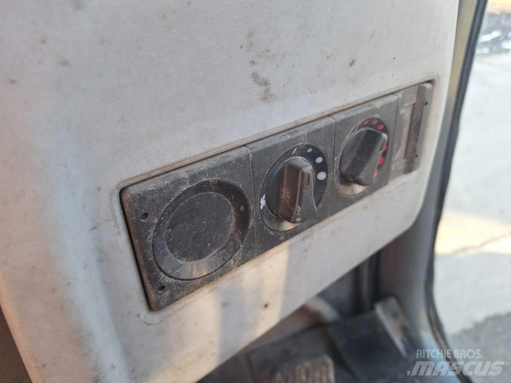 Hitachi ZW 75 Φορτωτές με λάστιχα (Τροχοφόροι)