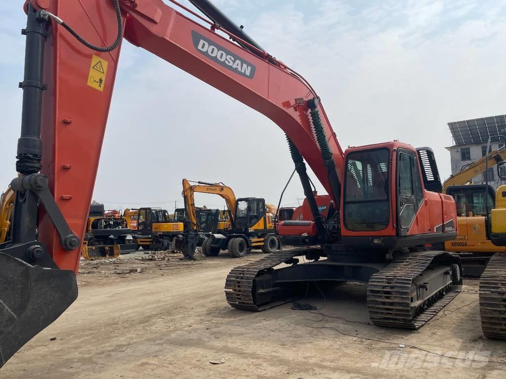 Doosan DX 300 Εκσκαφείς με ερπύστριες