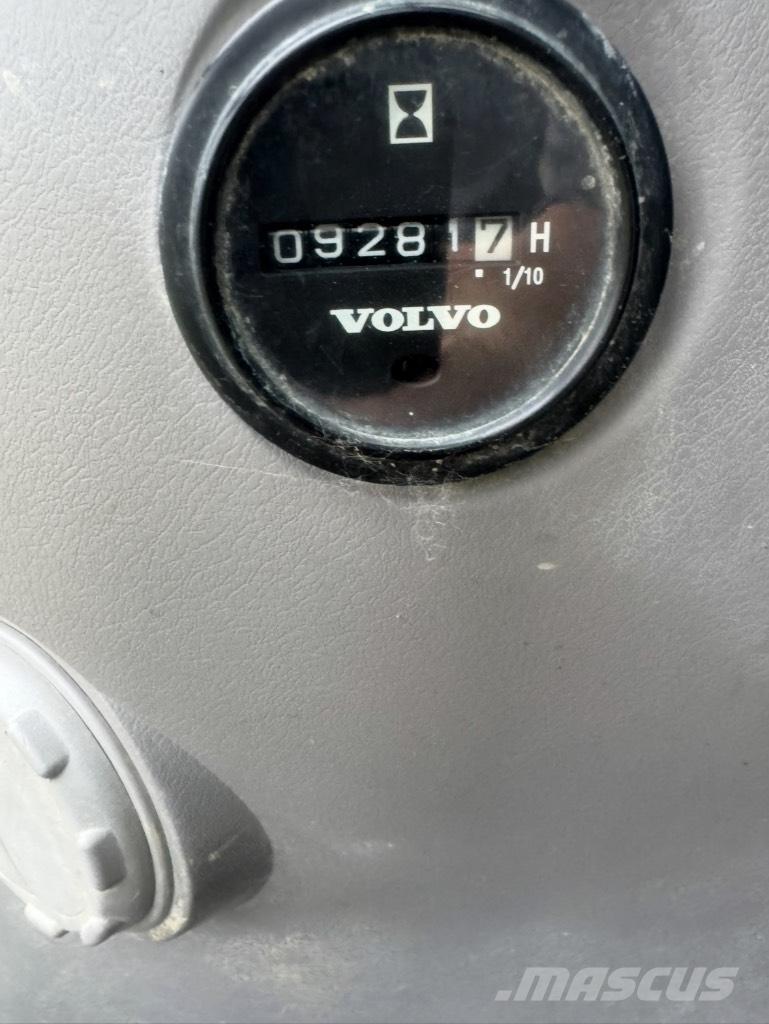 Volvo ECR235DL Εκσκαφείς με ερπύστριες