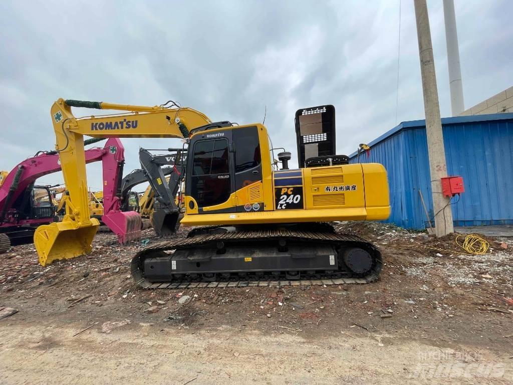 Komatsu PC 240 Εκσκαφείς με ερπύστριες