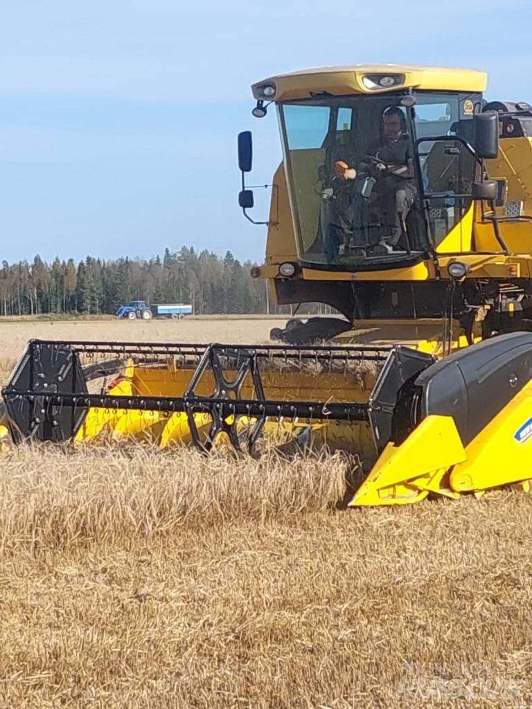 New Holland TC 5050 Θεριζοαλωνιστικές μηχανές