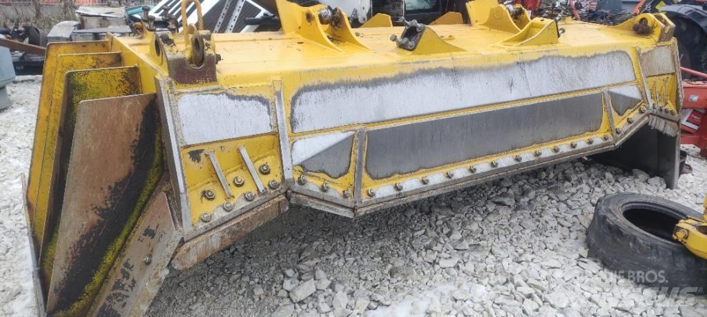 Komatsu D 65 EX-18 Μπουλντόζες με ερπύστριες