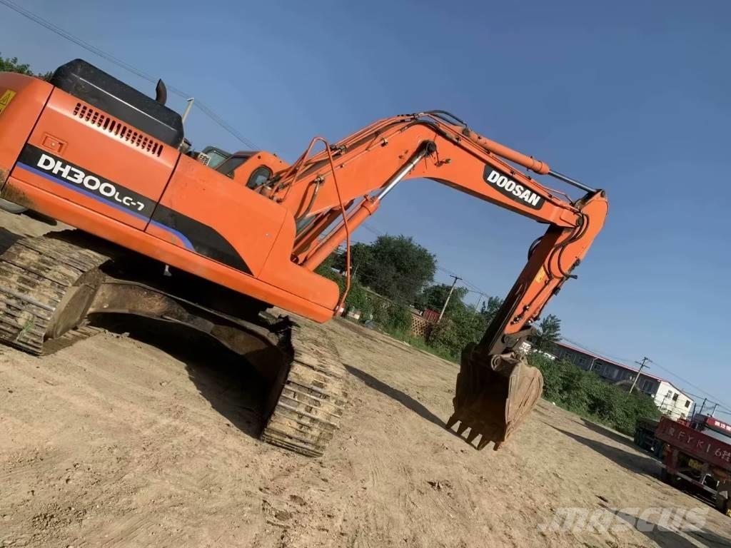 Doosan DH300 Εκσκαφείς με ερπύστριες